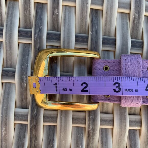Vintage 80s 90s Lavender Purple Fabric Gold Toned Buckle Retro Waist Belt - Picture 13 of 13